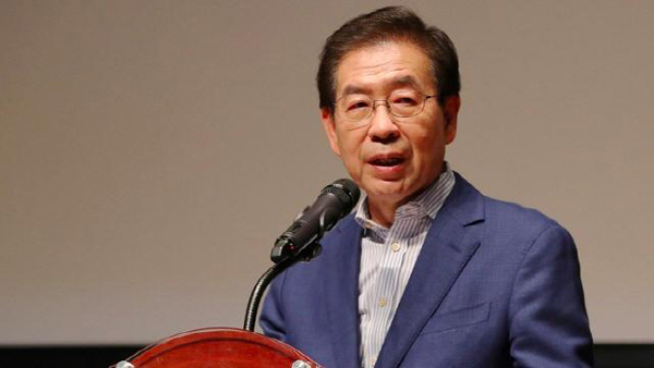 首尔市长被前秘书指控性骚扰